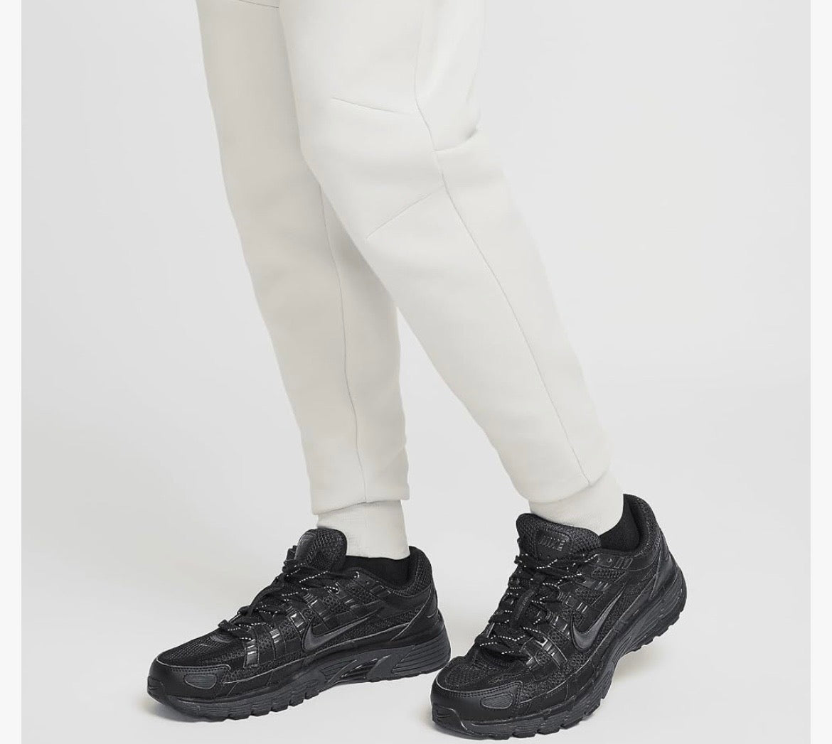 Nike Tech Fleece Donji Deo