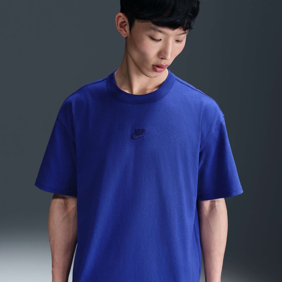 Nike Sportswear Premium Essentials Muška Majica